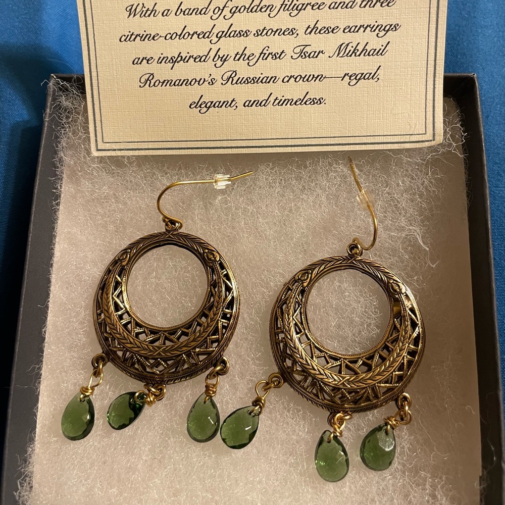Antique Gold Filigree Earrings - 3 citrine colored glass stones on each earring.